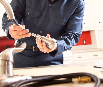 how-to-fix-a-faulty-kitchen-faucet-sprayer